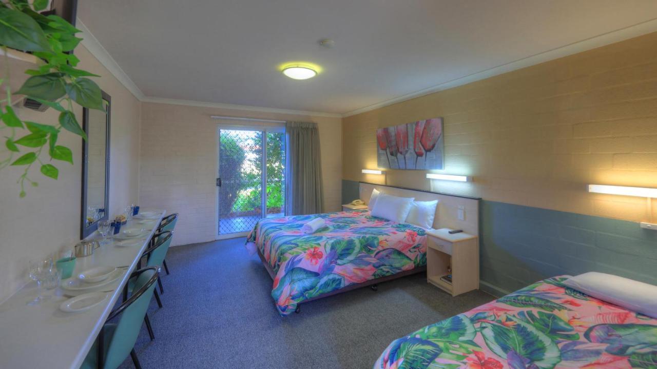 סטאנטהורפה The Vines Motel & Cottages מראה חיצוני תמונה